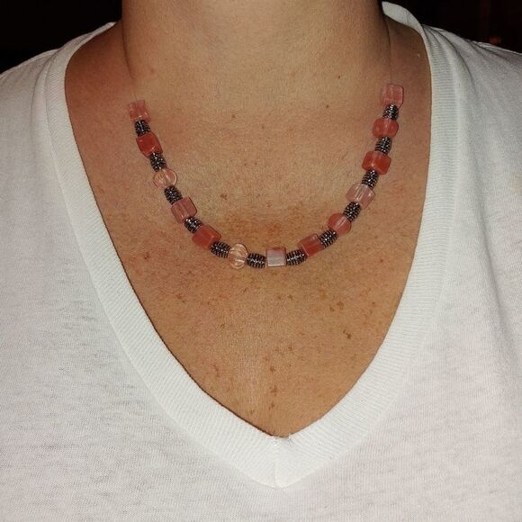 Handmade Necklace Pink Quartz stone and metal barrel spacers - Picture 2 of 4